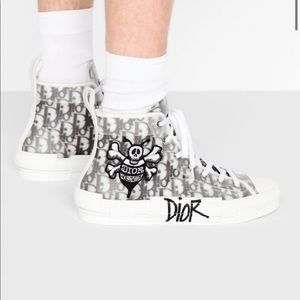 DIOR ( B23 HIGH-TOP SNEAKER )